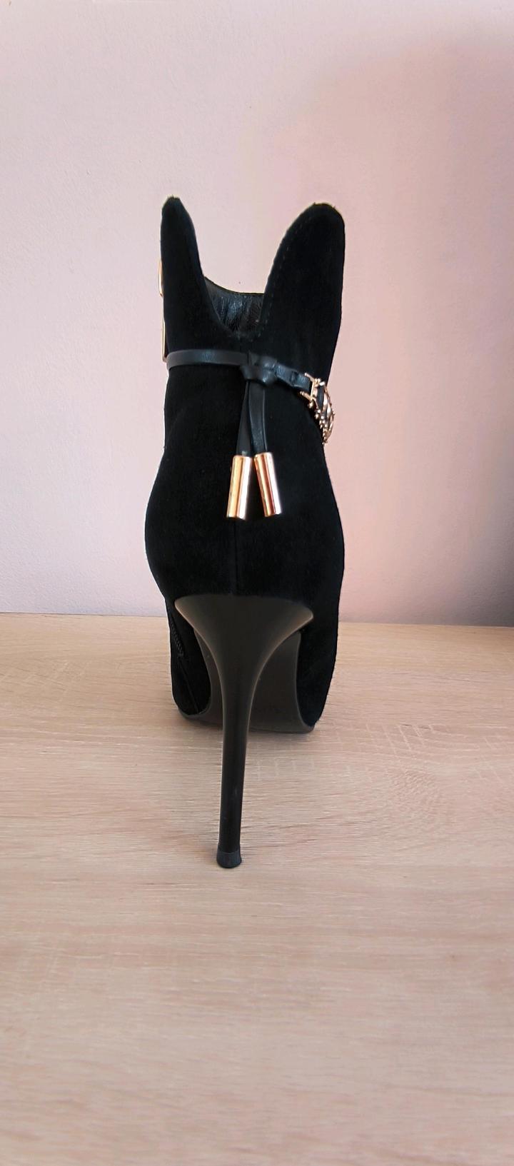 Батильоны натуральная замша