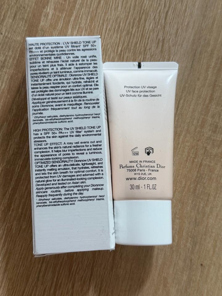 🌸 Dior Snow UV Shield Tone Up SPF 50+ PA+++ батч код имеется на фото , Оригинал