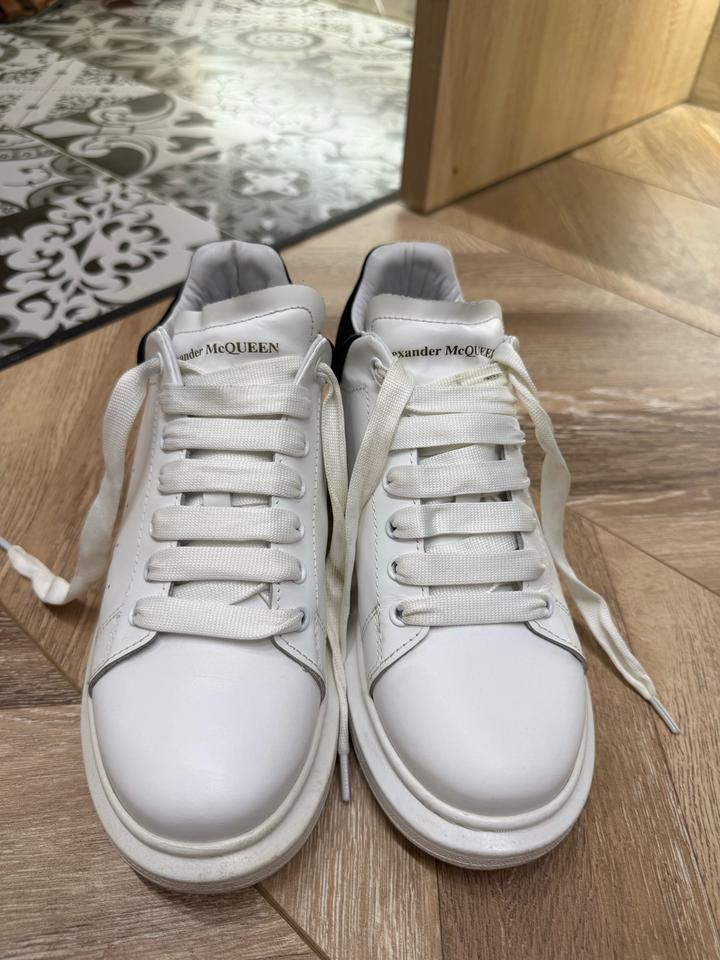 Белые Alexander McQueen