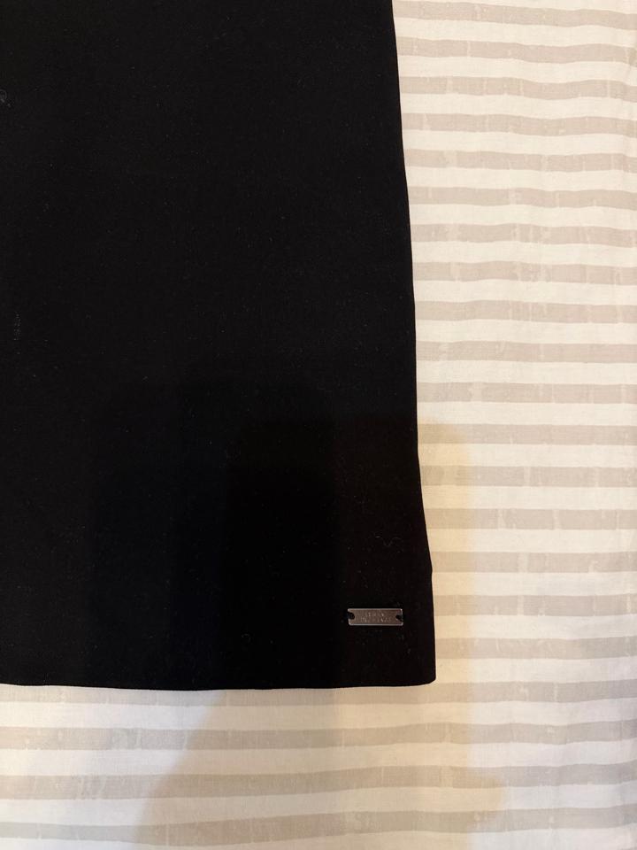 Черное платье Armani Exchange (Италия)