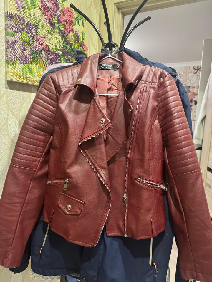 косуха бордовая