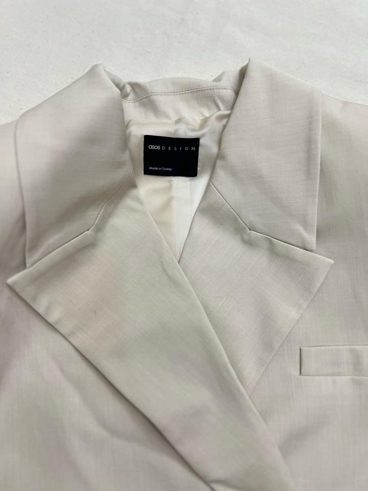 Костюм стильный женский новый