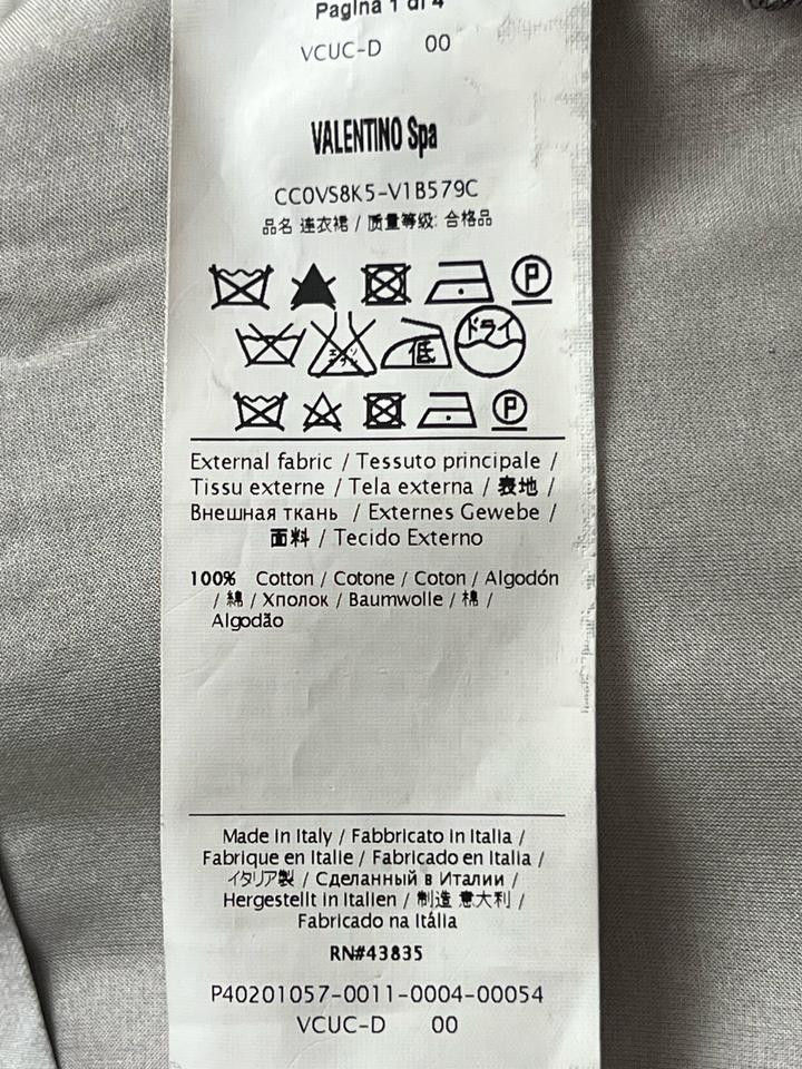 Маленькое черное элегантное платье