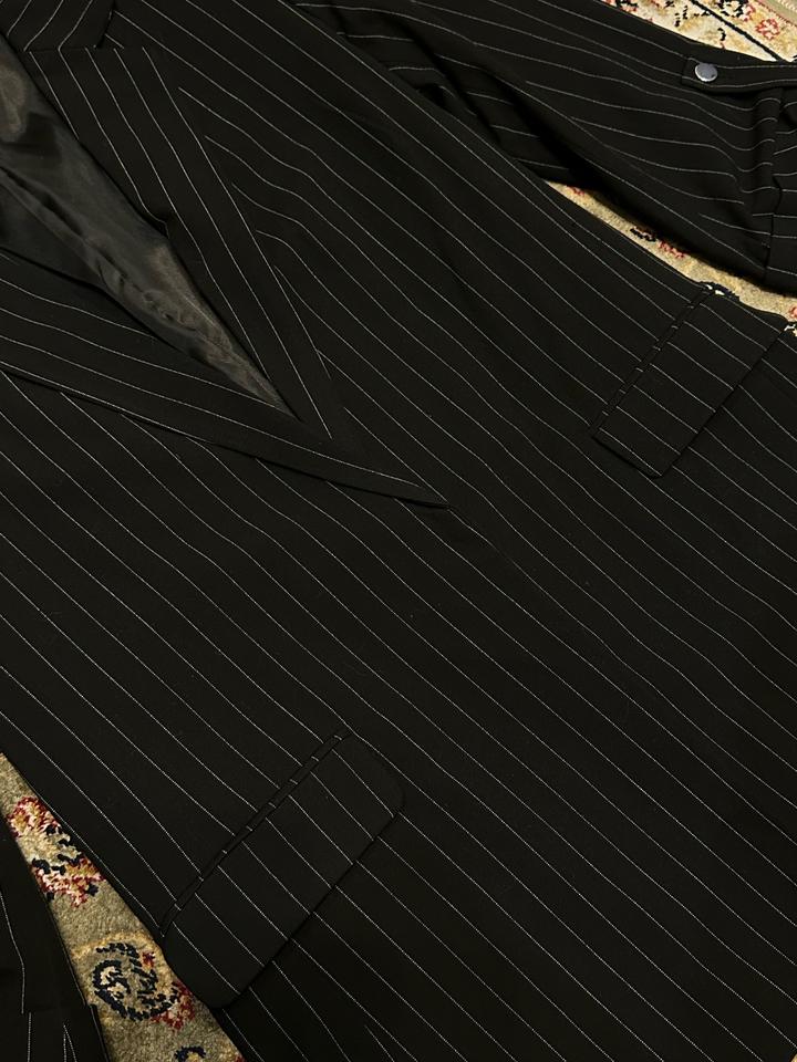 Черный пиджак Stradivarius