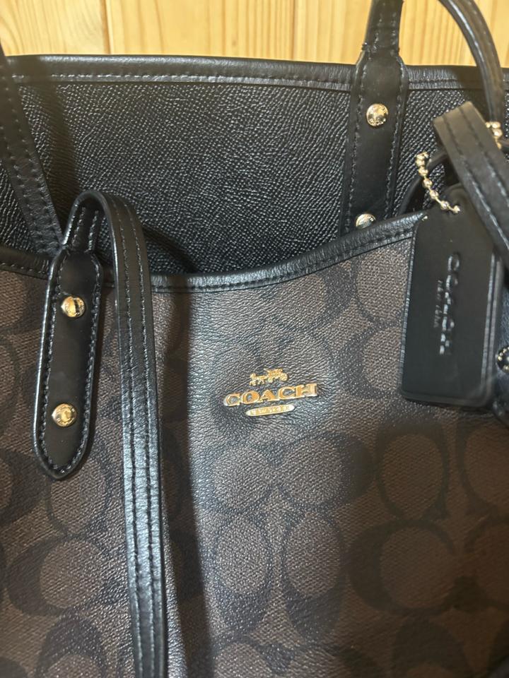 Продам сумку тоут coach оригинал