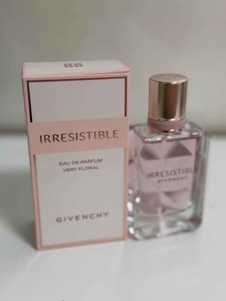 Givenchy Irresistible Very Floral Eau de Parfum 🌸