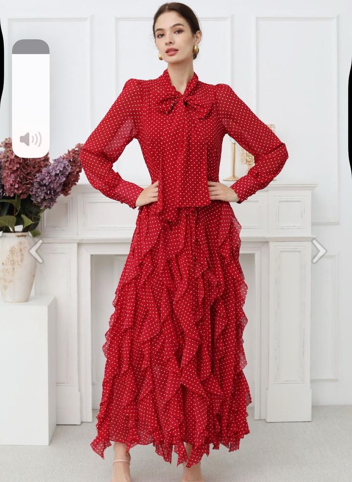 Красное шифоновое платье