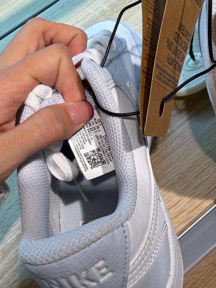 Nike кроссовки
