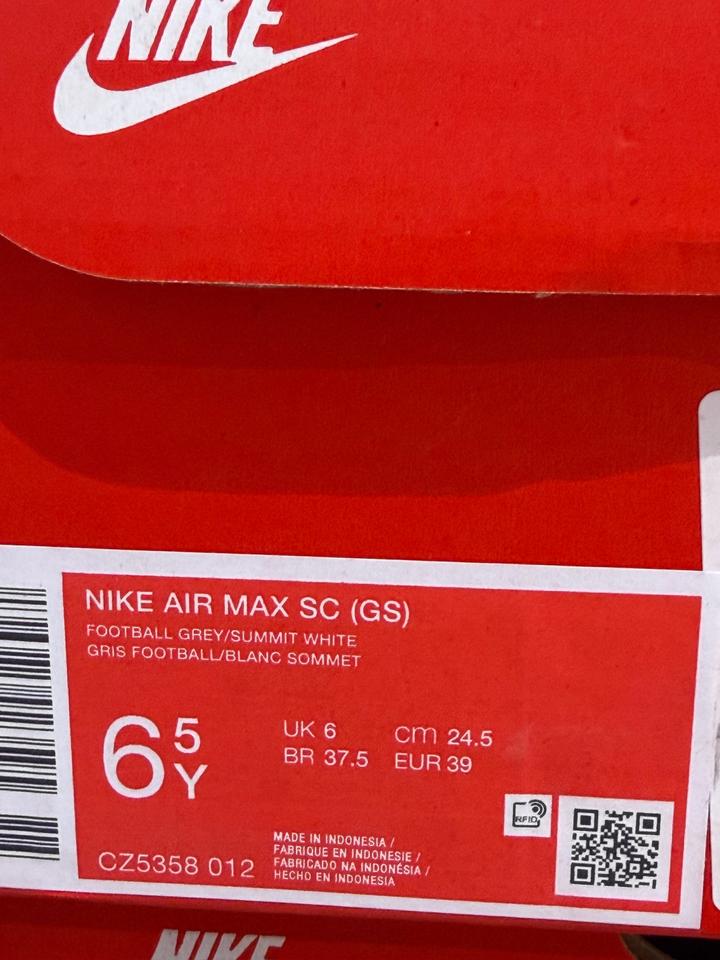 Женские кроссовки Nike Air max