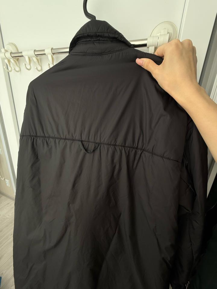 Легкая курточка Zara