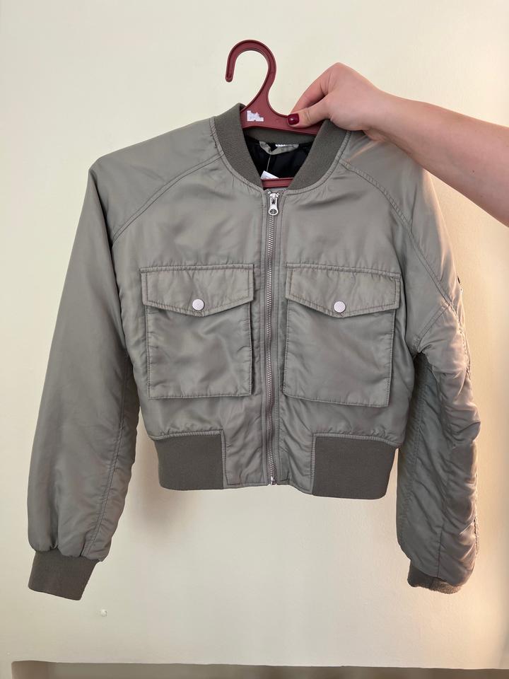 Куртка-бомбер H&M