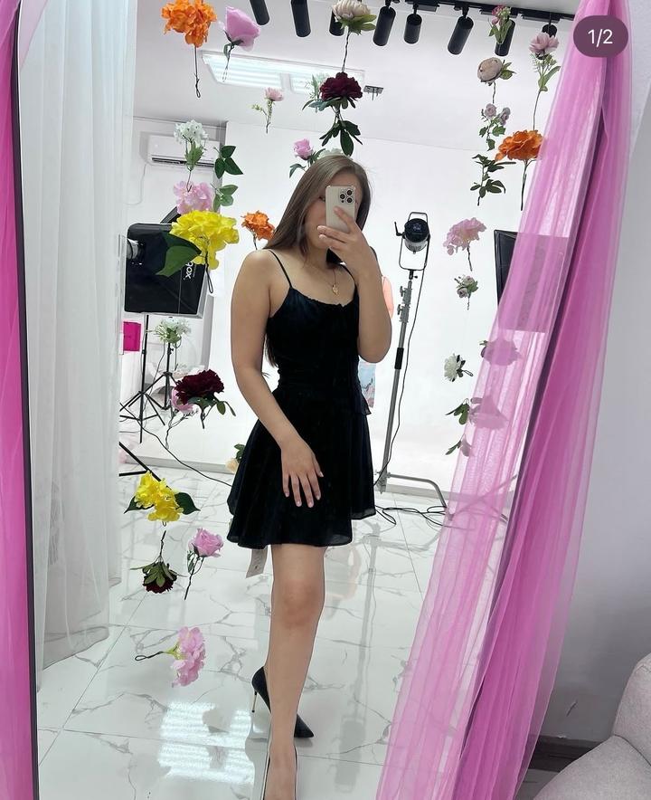 ПРОДАМ чёрное платье с накидкой.