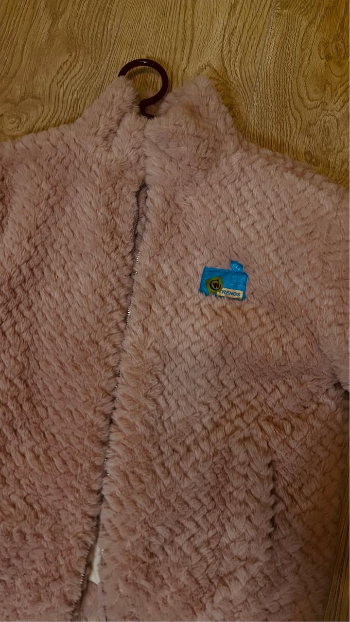 Меховая курточка на девочку