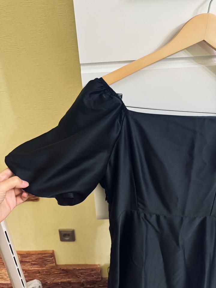 Атласное платье