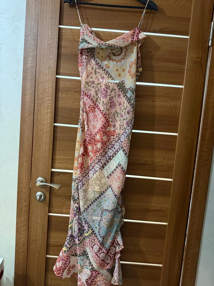Платье Zara