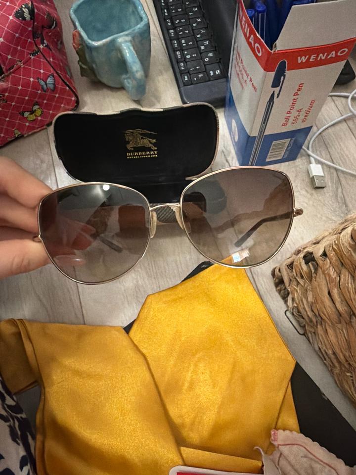 Очки Burberry