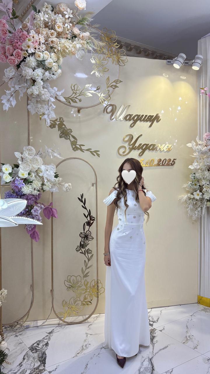 Белое платье