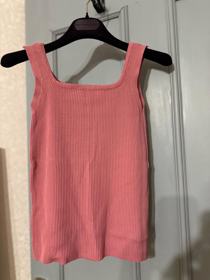 Розовый трикотажный топ в рубчик 🌸