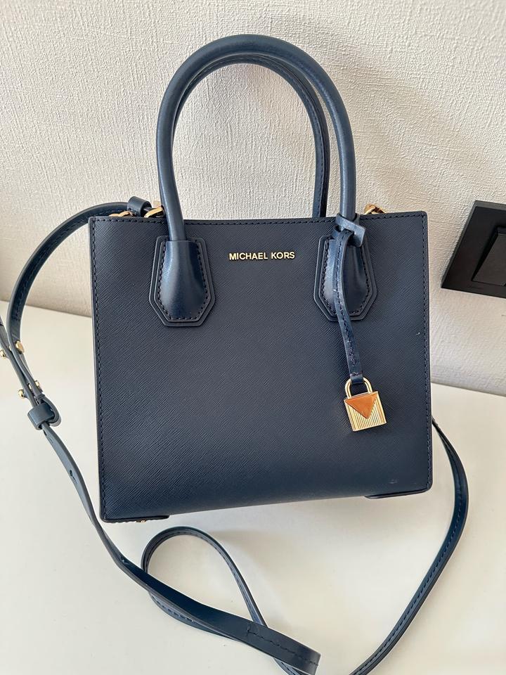 Сумка Michael Kors через плечо