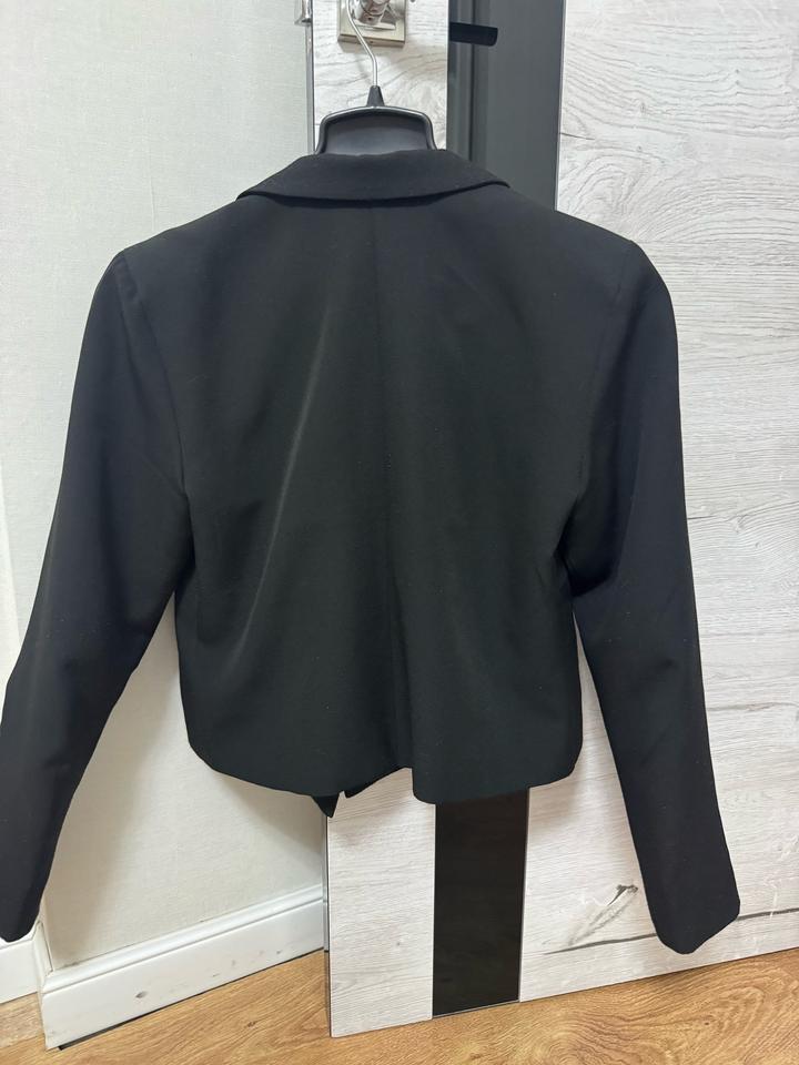 Пиджак укороченный