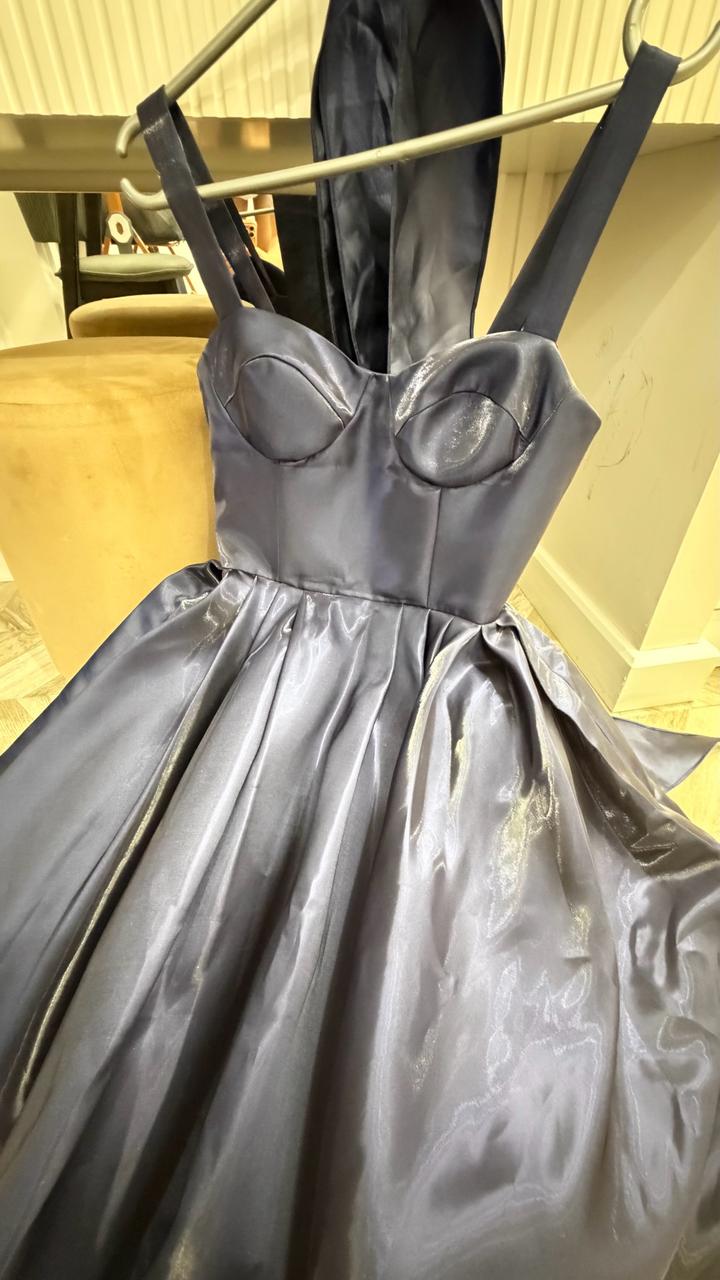 Темно-синее платье