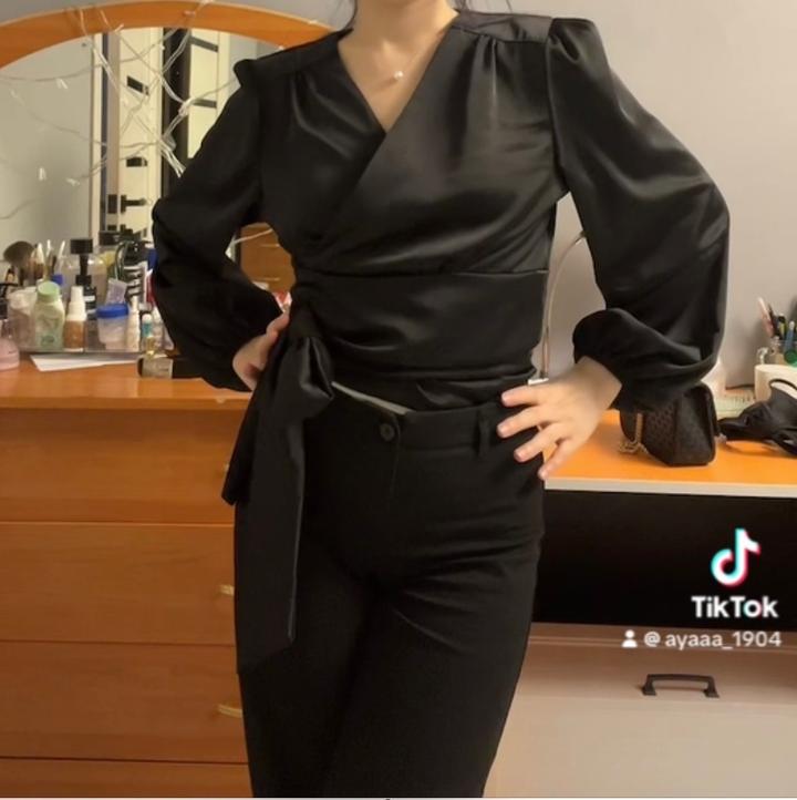 Атласная кофта