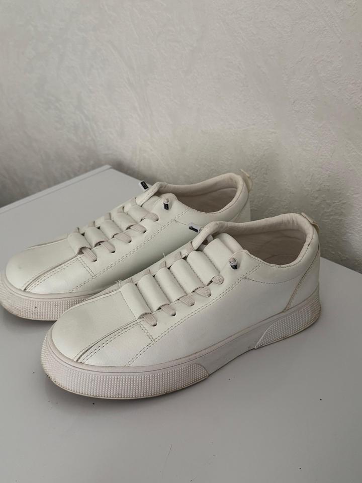 Мужские кроссовки