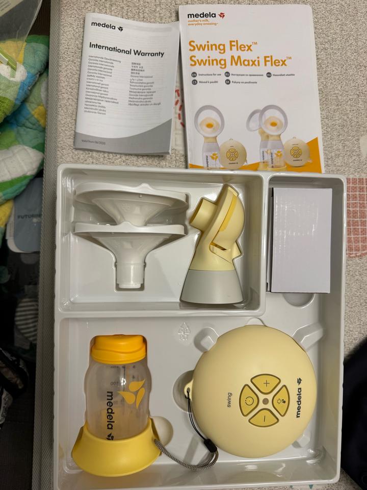 Молокоотсос Medela электронный