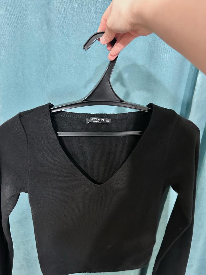 Топ черного цвета