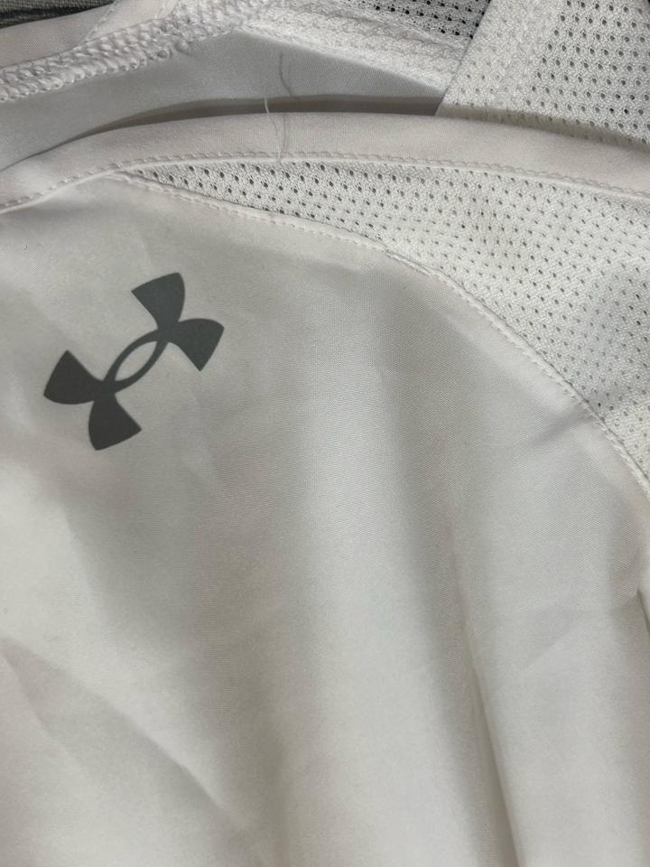 Шорты белые under armour
