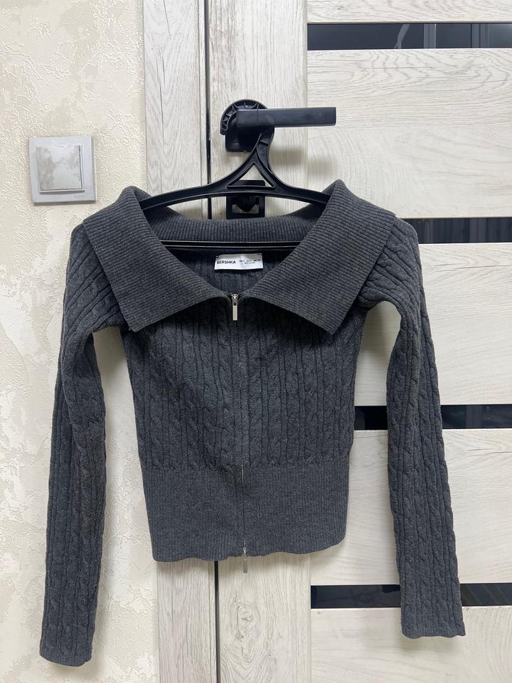 Серый кардиган Bershka