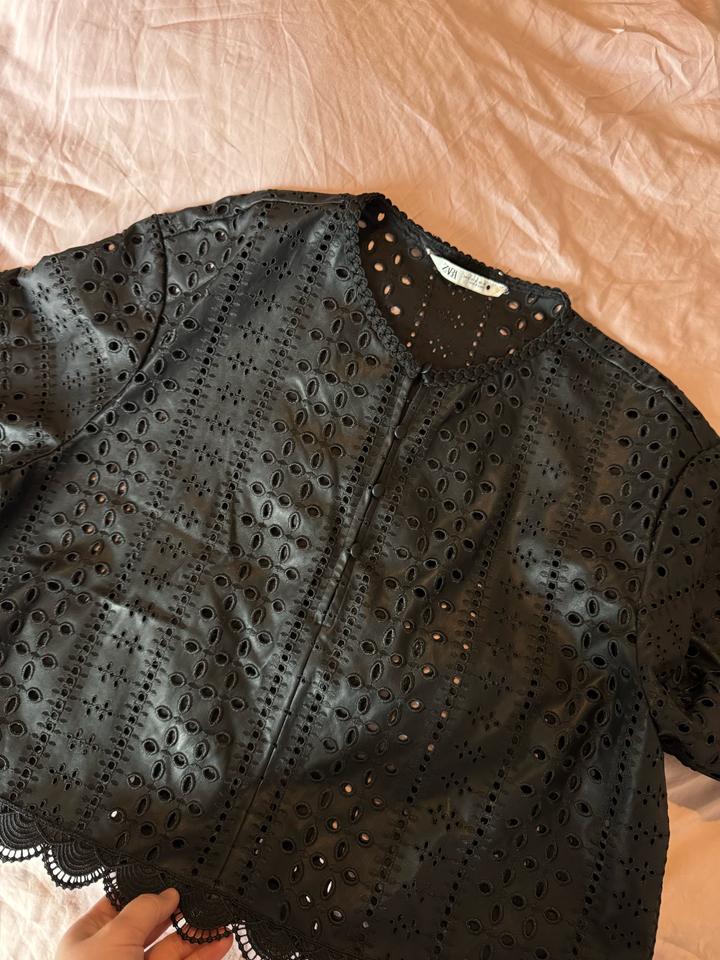 Кожаная кофта Zara