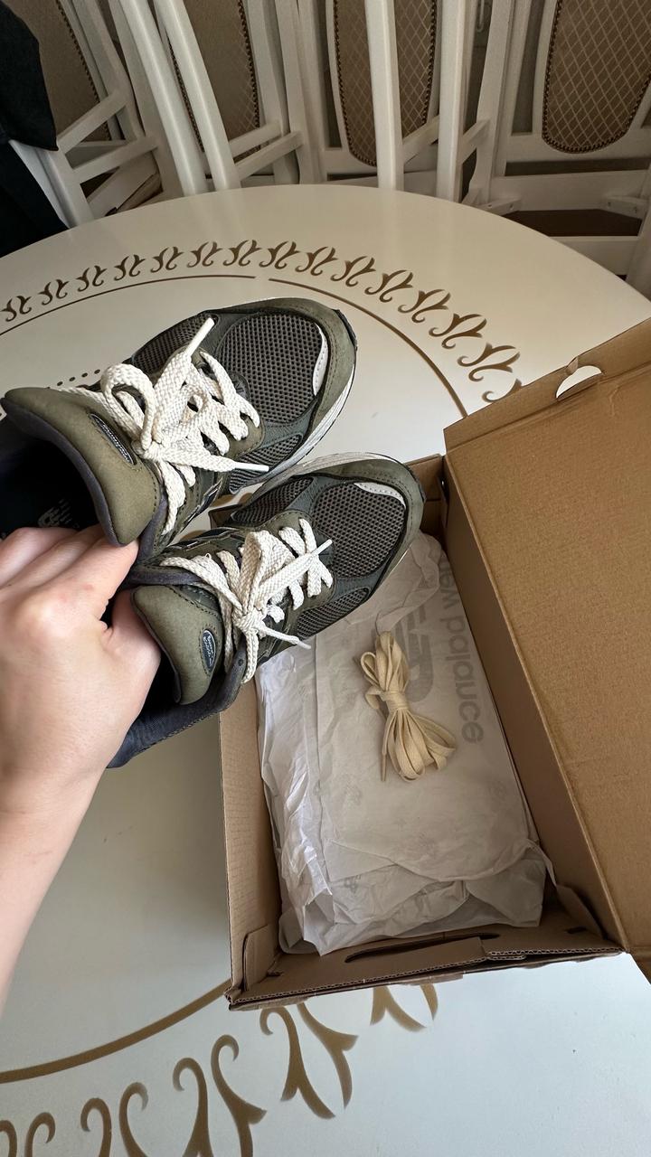 Кроссовки New Balance 2002R