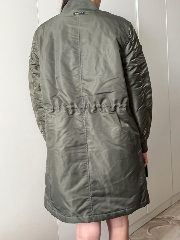 Продам удлинений бомбер