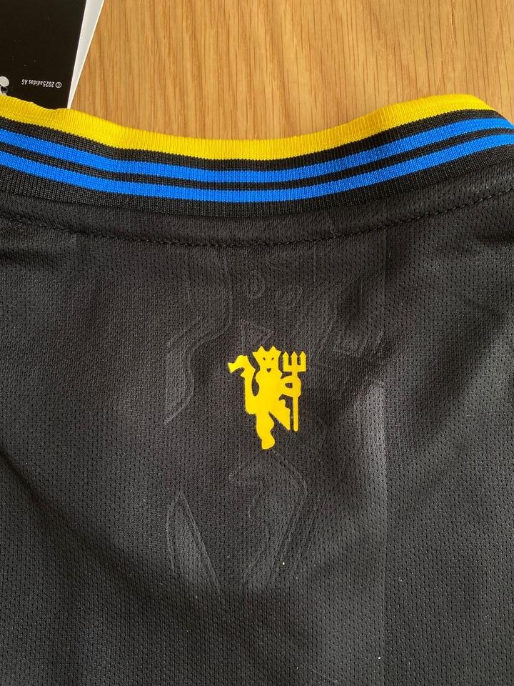 Футболка футбольная Adidas
