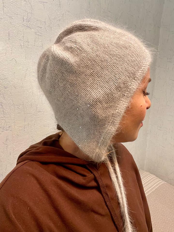 Чепчик блестящий женский на завязках