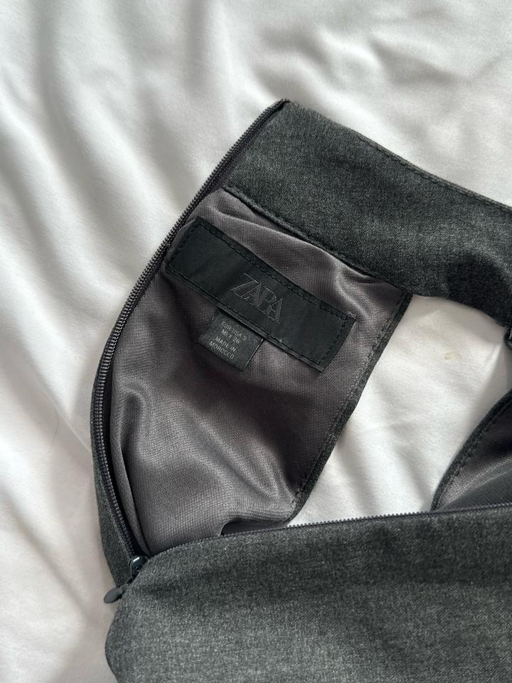 Платье Zara
