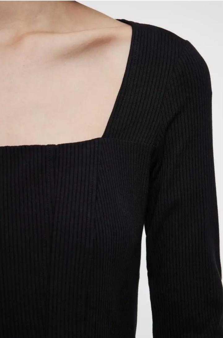 Черное платье befree