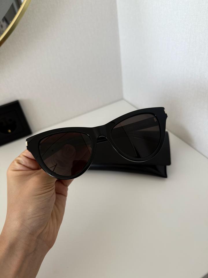 Очки Yves Saint Laurent