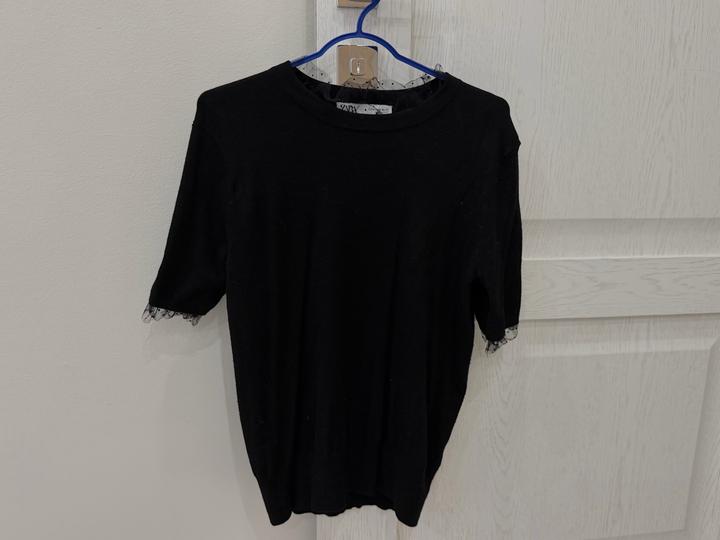 Трикотажная кофта Zara с кружевом