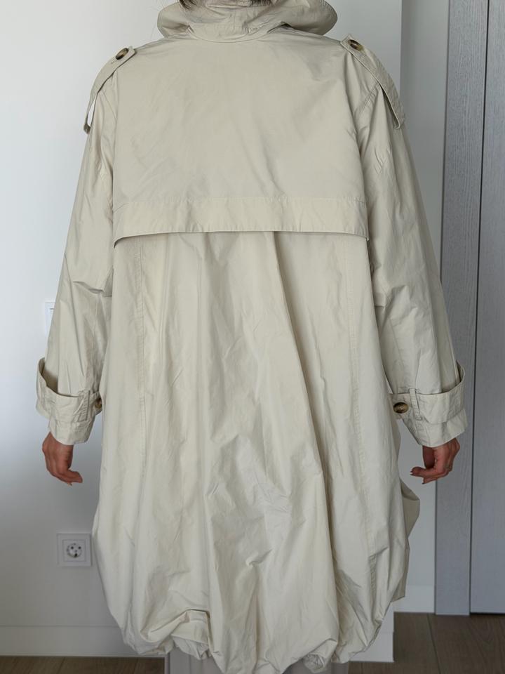 Плащ женский