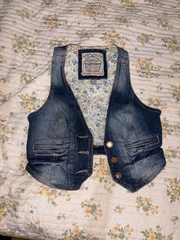 Винтажная джинсовая жилетка