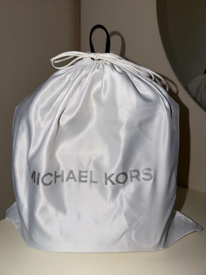 Кожаный рюкзак MICHEAL KORS