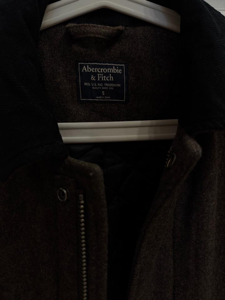 Пальто Abercrombie&Fitch