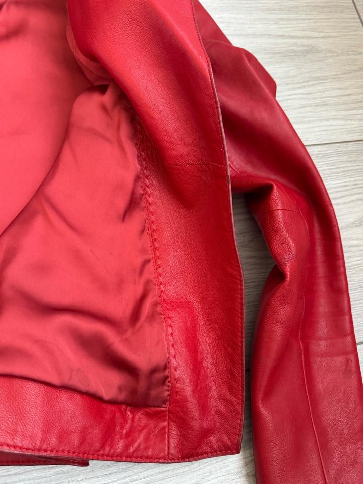 Куртка кожаная Massimo Dutti XS