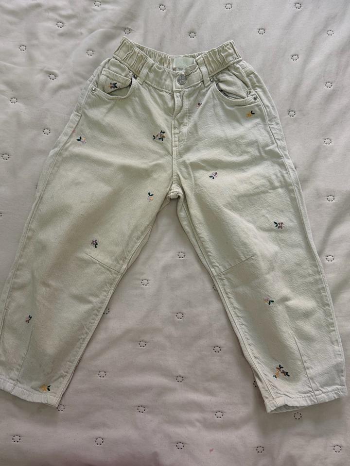 Джинсы Zara