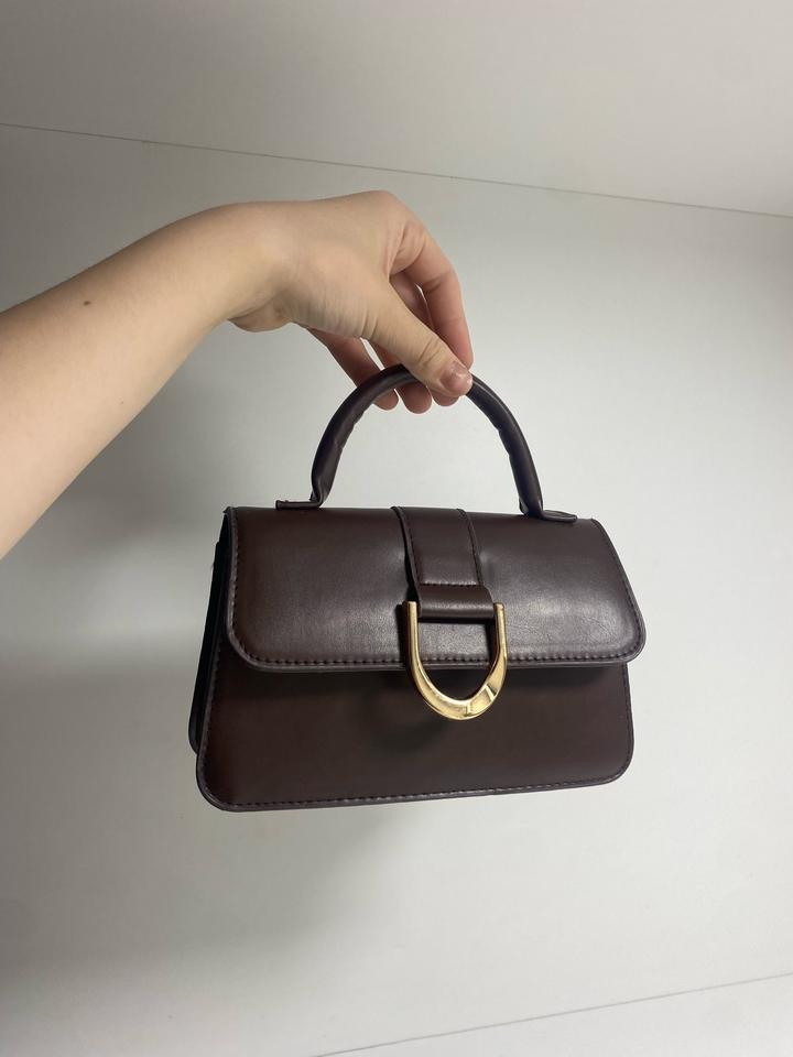 Коричневая сумочка