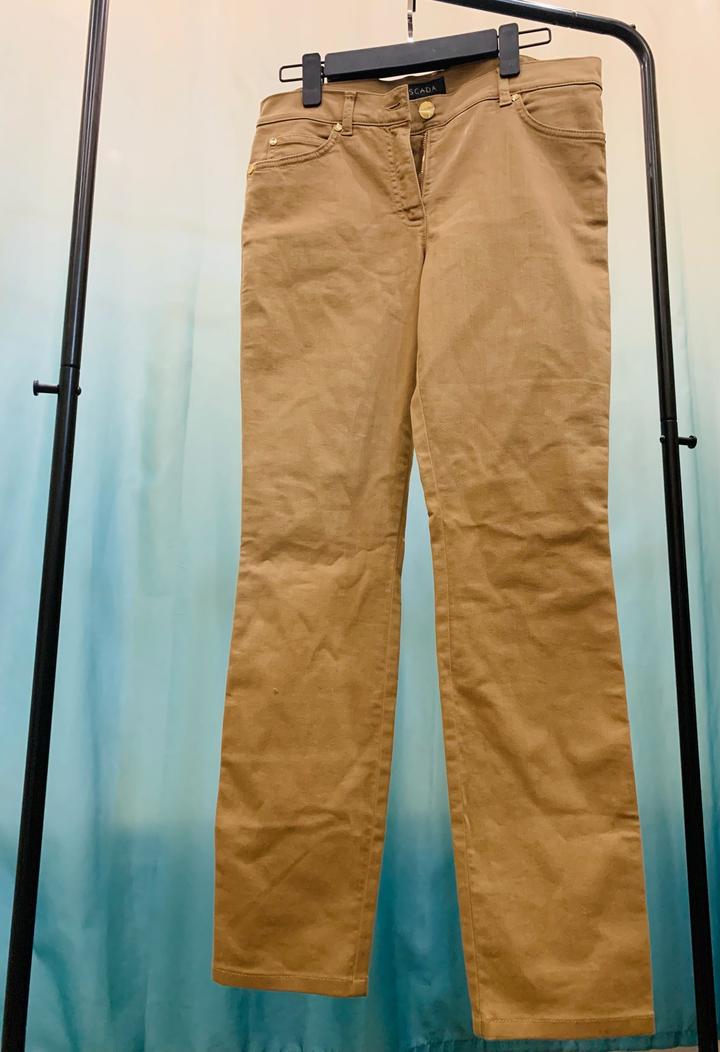 Люксовые бежевые джинсы скинни от ESCADA