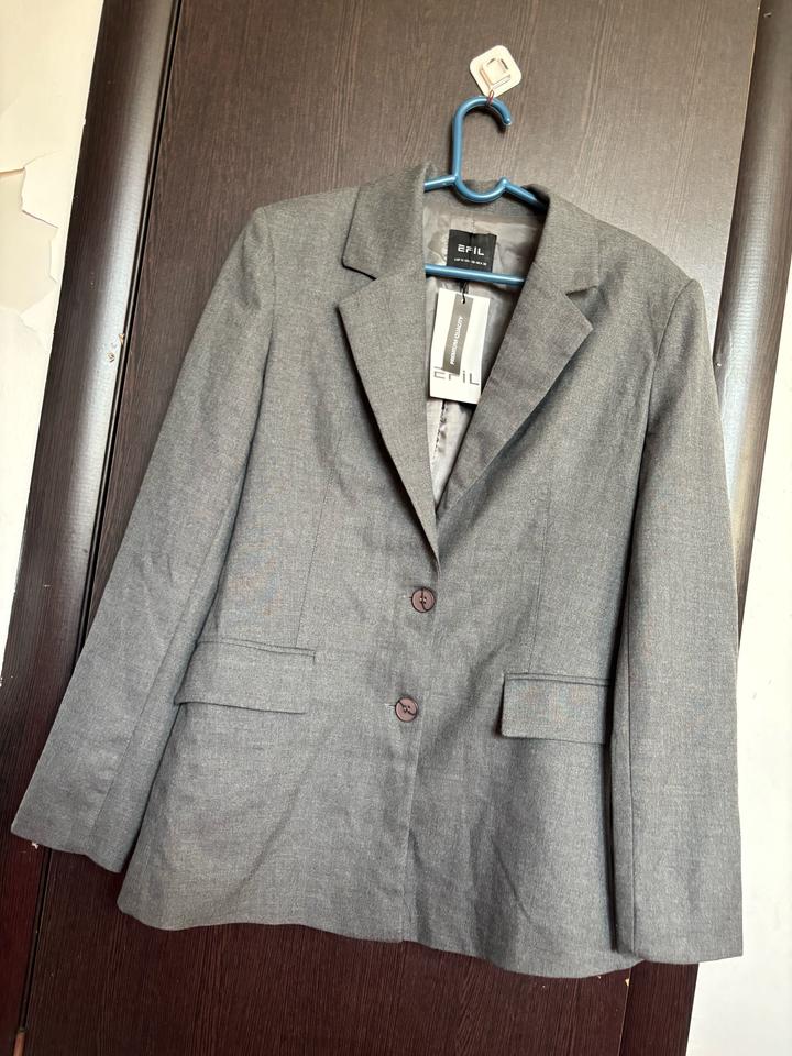 Костюм серый