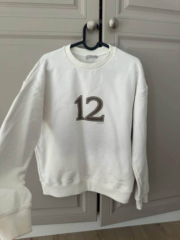 Свитшот 12 storeez